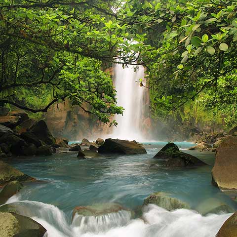 Majestic waterfall that can be viewed in the rainforest jungle on a Costa Rica vacation
